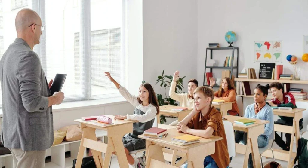 مهاجرت استاد دانشگاه به کانادا